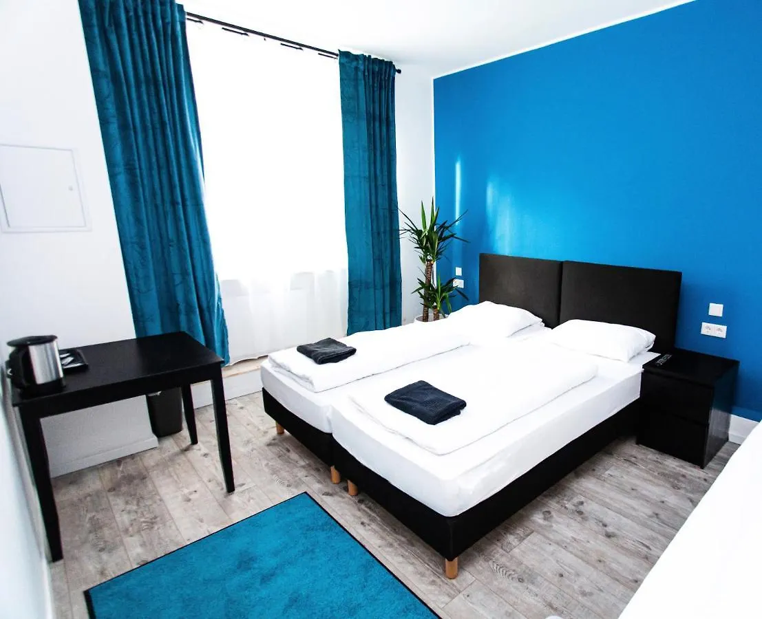 Aparthotel Huxx Süd Nürnberg 2*,
